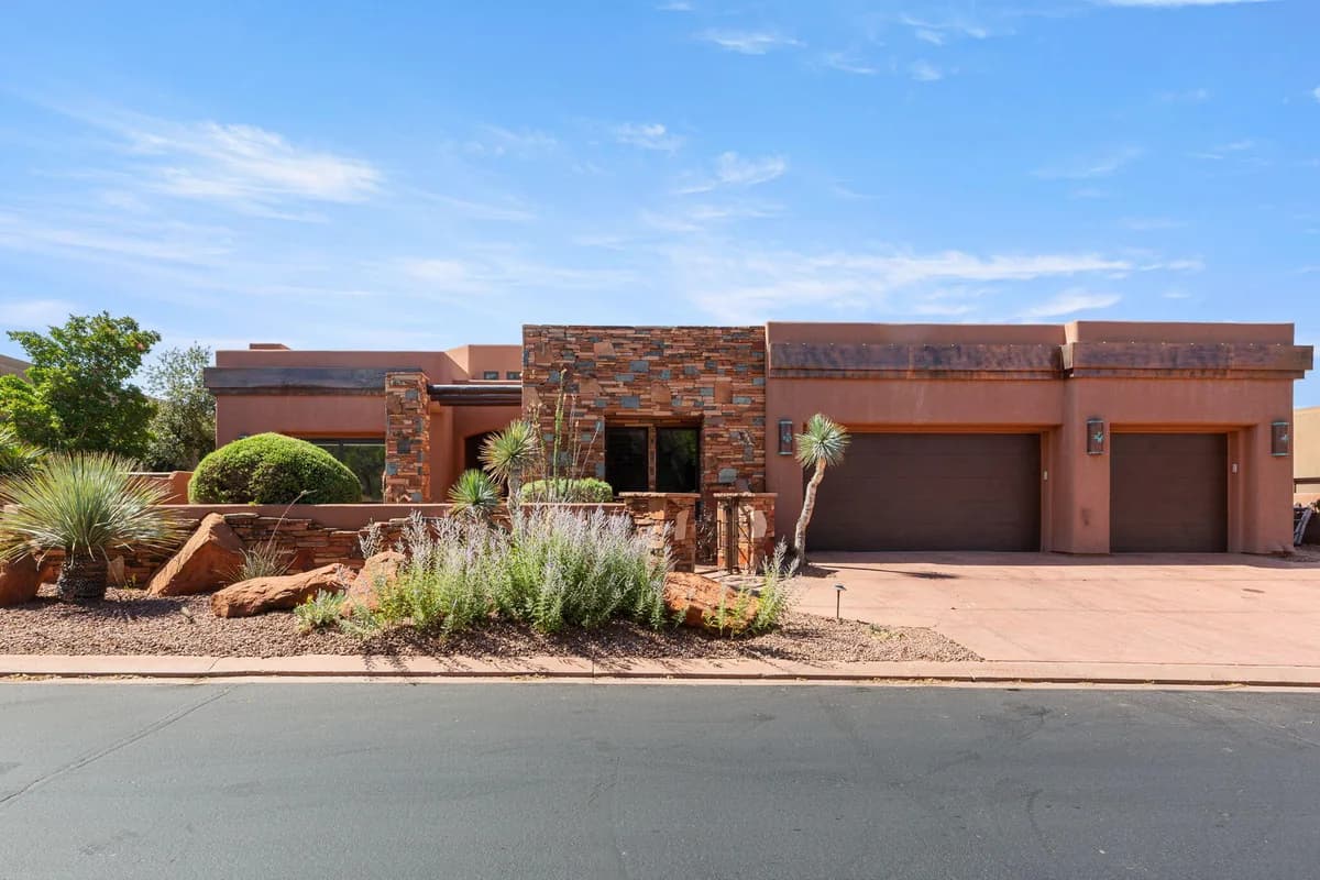 3052 N Snow Canyon Parkway 6